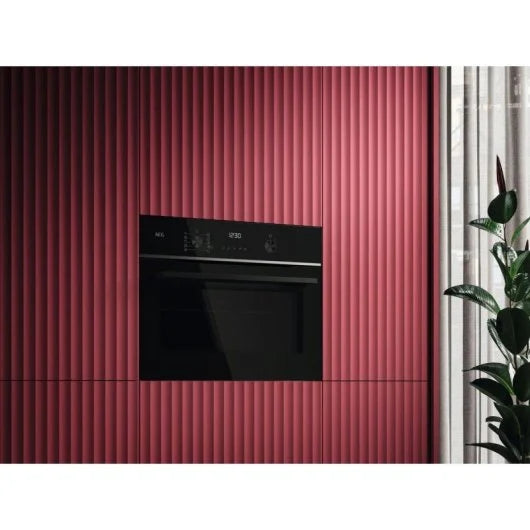 Horno eléctrico AEG Series 5000 TA5PK401B 45L Negro con cocción a vapor y autolimpieza pirolítica