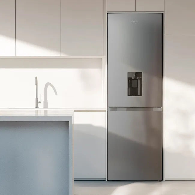 Cecotec Frigorífico Combi 2 Puertas con dispensador de agua Bolero CoolMarket Combi 296 DF WD Dark E, Dark Inox, 296 L