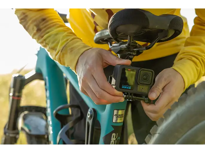 Cámara deportiva - GoPro Hero 13 Black, HyperSmooth 6.0, 5.3 K, 27 megapíxeles, Autonomía 2.5 h, HDR, Sumergible hasta 10m, Cámara lenta, Negro